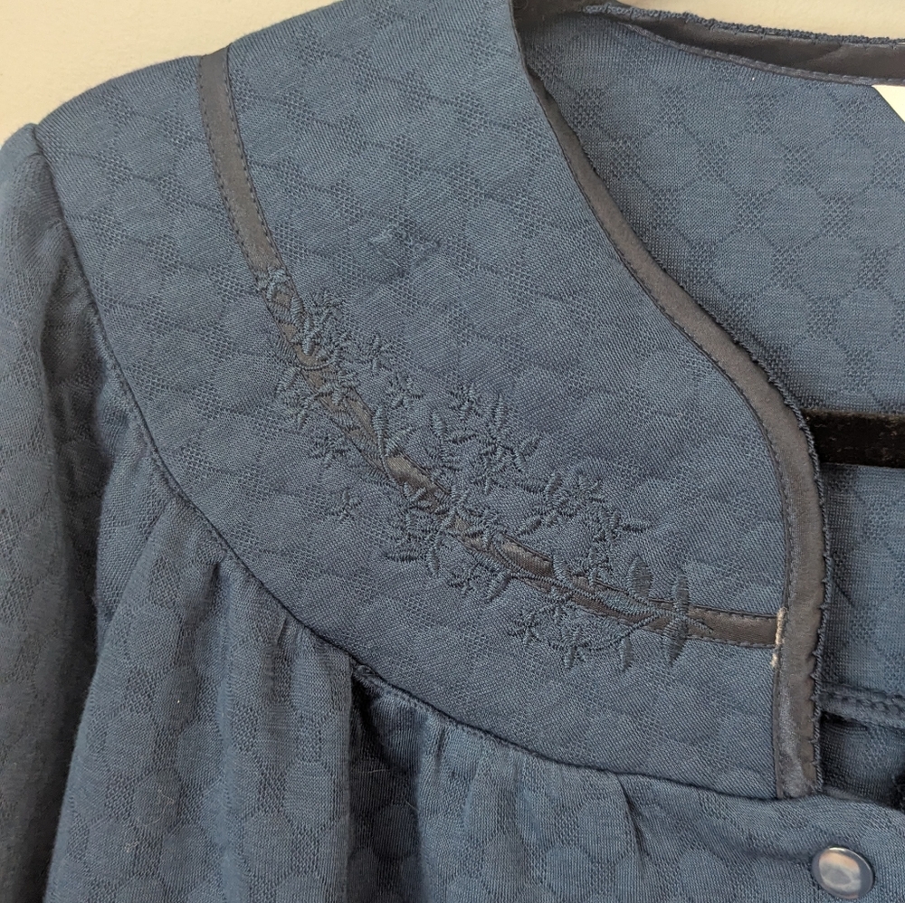 NWT Women's Robe - Picture 4 of 6
